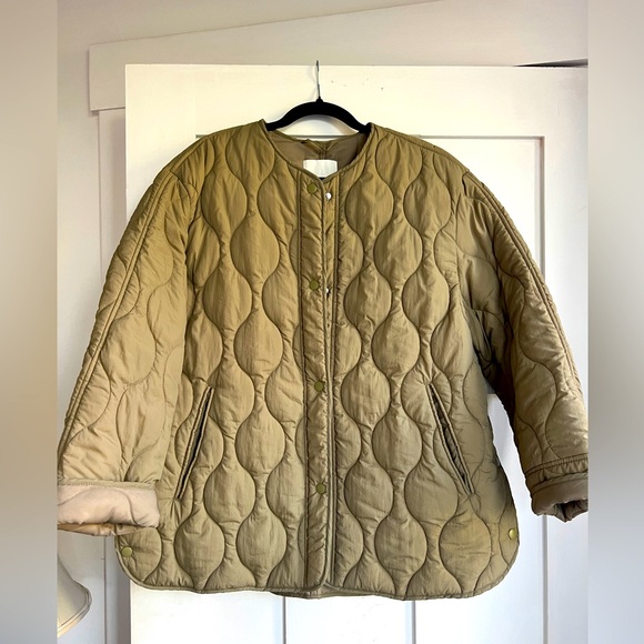 SOLD - H&M Quilted Spring Jacket - Picture 3 of 6